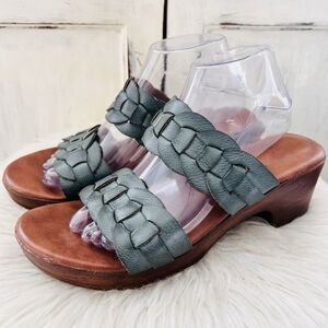 b.o.c. Born Jillian Smoky Blue Double Braided Block Heel Wedge Sandals Size 10M